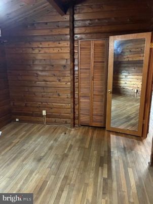 Empty room, Interior, Wooden Ceilings, Wood Texture Flooring, Wooden Walls