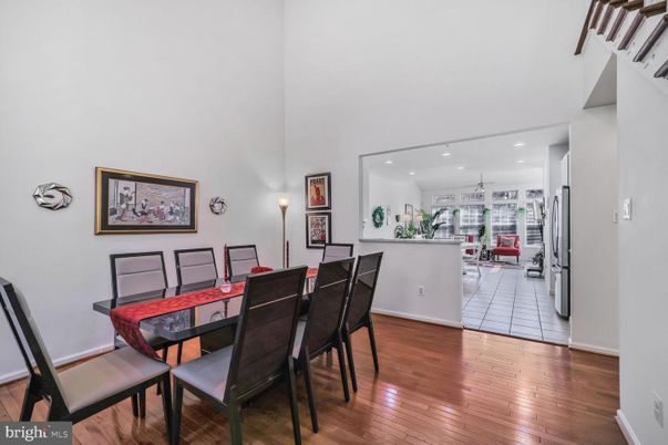 Dining room, Interior, Kitchen, Recessed Lighting, Wood Texture Flooring