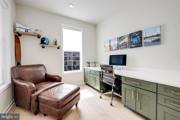 Home Office, Interior, Recessed Lighting, Wood Texture Flooring