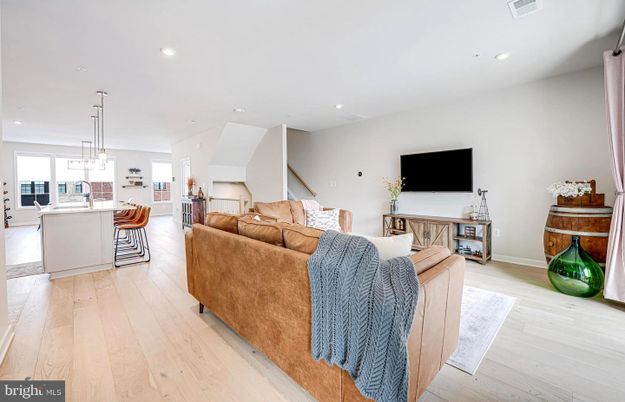 Interior, Kitchen, Living room, Pendant Lights, Recessed Lighting, Wood Texture Flooring
