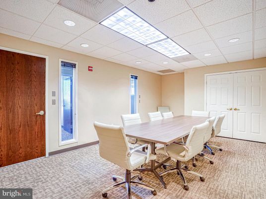 Dining room, Interior, Recessed Lighting