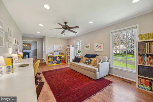 Home Office, Interior, Living room, Recessed Lighting, Wood Texture Flooring