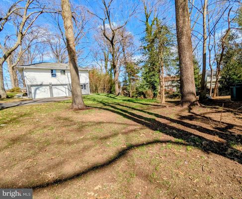 Backyard, Detached Garage, Exterior