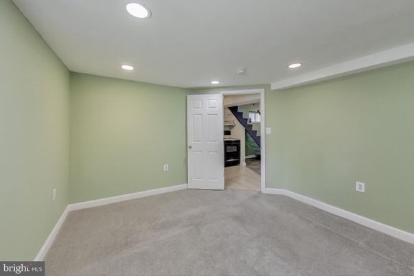 Empty room, Interior, Kitchen, Recessed Lighting