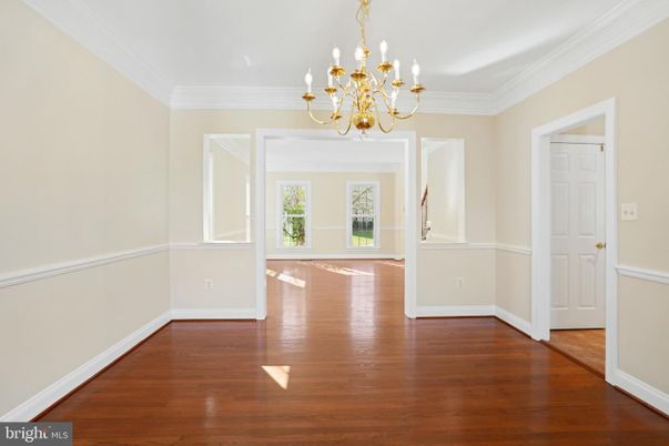 Chandelier, Empty room, Interior, Wood Texture Flooring