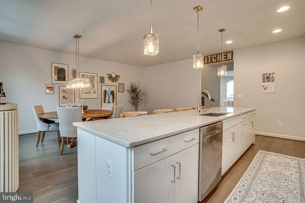 Dining room, Interior, Kitchen, Pendant Lights, Recessed Lighting, Wood Texture Flooring