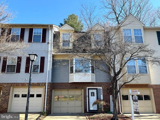 Attached, Exterior, Facade, Brick Facade, Rowhouse
