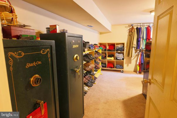 Interior, Walk-in Closets