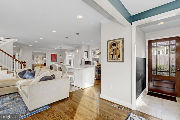 Interior, Kitchen, Living room, Pendant Lights, Recessed Lighting, Wood Texture Flooring