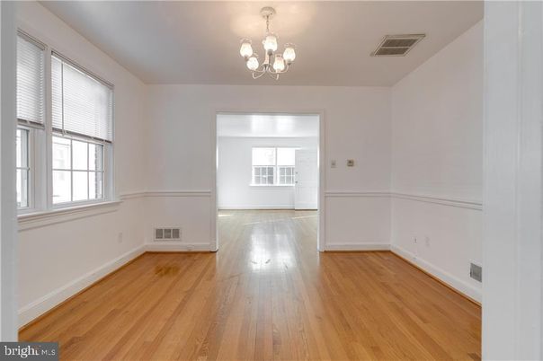 Chandelier, Empty room, Interior, Wood Texture Flooring