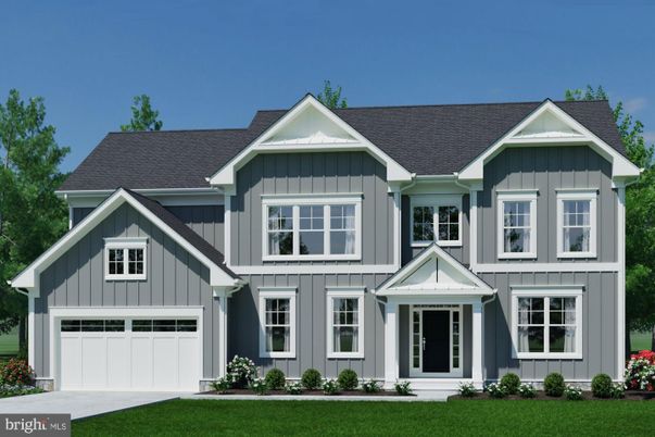 Attached, Exterior, Facade, Farmhouse