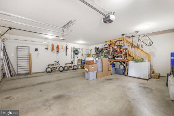 Garage, Interior, Washer
