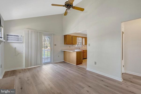 Empty room, Interior, Kitchen, Wood Texture Flooring