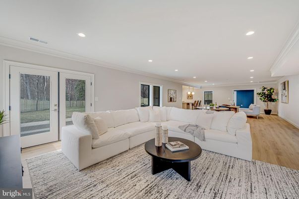 Dining room, Interior, Living room, Recessed Lighting, Wood Texture Flooring