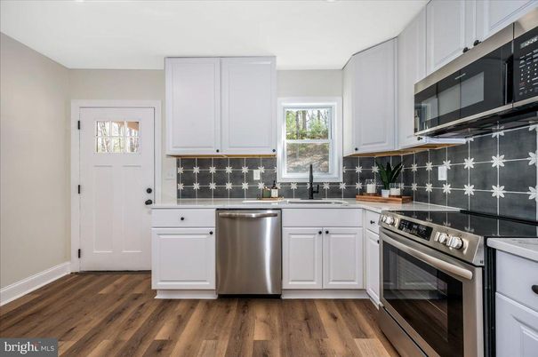 Interior, Kitchen, Stainless Steel Appliances, Wood Texture Flooring