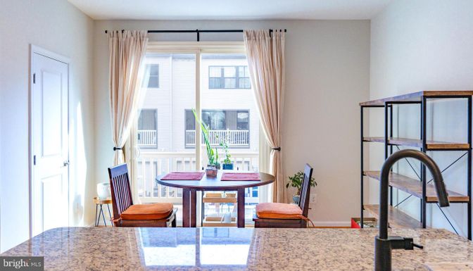 Dining room, Interior