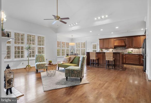 Interior, Kitchen, Living room, Pendant Lights, Recessed Lighting, Wood Texture Flooring