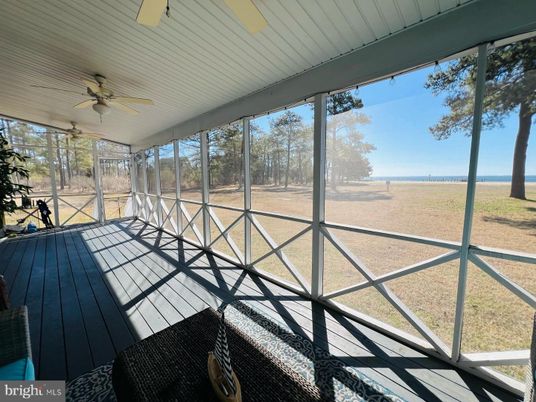 Interior, Sun Room, Wood Texture Flooring