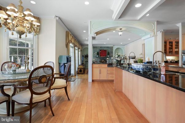 Chandelier, Dining room, Interior, Kitchen, Recessed Lighting, Wood Texture Flooring