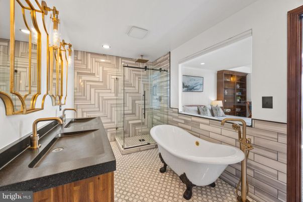 Bathroom, Dual Sink Vanities, Free Standing Baths, Glass Shower, Interior, Recessed Lighting