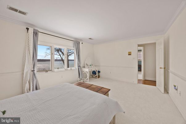 Bedroom, Interior, Water