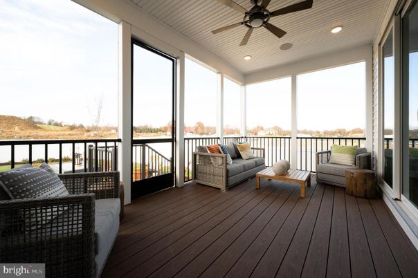 Interior, Recessed Lighting, Sun Room, Water, Wood Texture Flooring