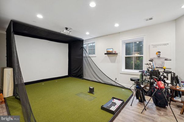 Fitness Equipment, Interior, Recessed Lighting