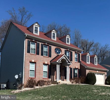 Attached, Exterior, Facade, Brick Facade, Georgian