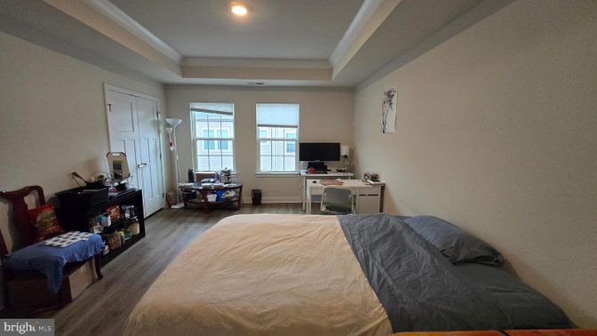 Bedroom, Home Office, Interior, Recessed Lighting, Wood Texture Flooring