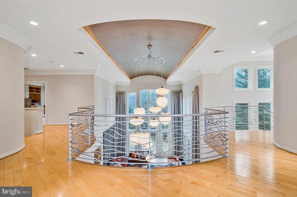Interior, Pendant Lights, Recessed Lighting, Wood Texture Flooring