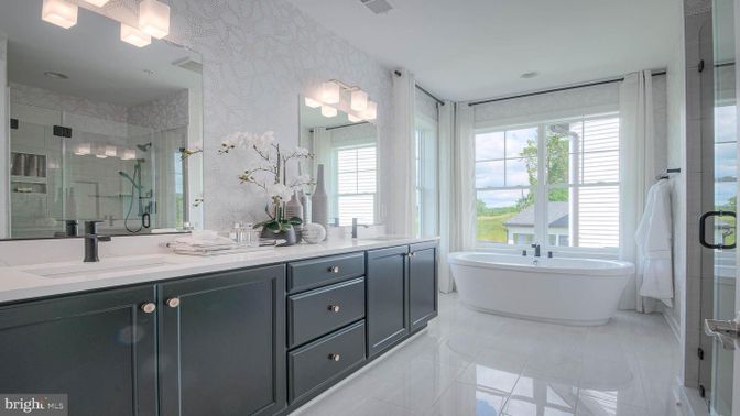 Bathroom, Dual Sink Vanities, Free Standing Baths, Glass Shower, Interior, Recessed Lighting