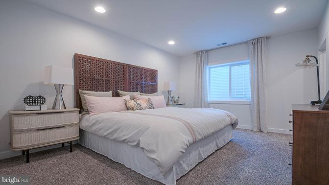 Bedroom, Interior, Recessed Lighting