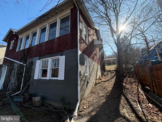 Exterior, Facade, None