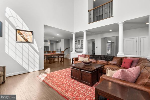 Dining room, Interior, Kitchen, Living room, Pendant Lights, Recessed Lighting, Wood Texture Flooring