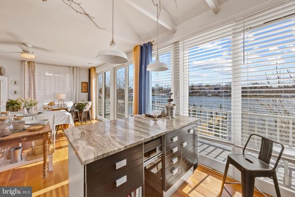 Dining room, Interior, Pendant Lights, Water, Wood Texture Flooring