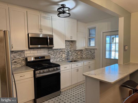 Interior, Kitchen, Stainless Steel Appliances