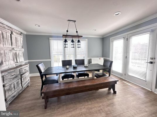 Dining room, Interior, Pendant Lights, Recessed Lighting, Wood Texture Flooring