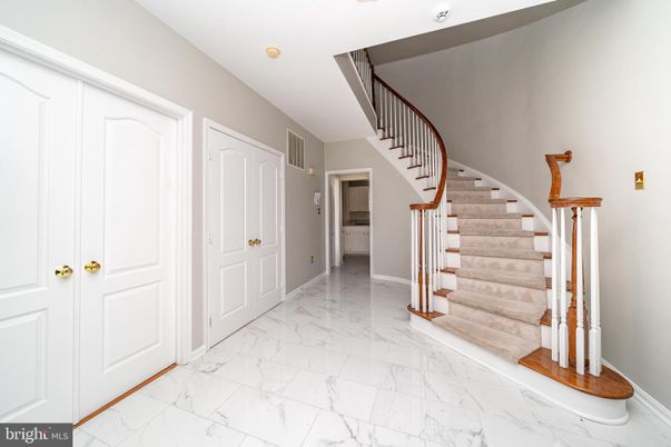 Interior, Marble, Recessed Lighting