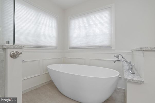 Bathroom, Free Standing Baths, Interior