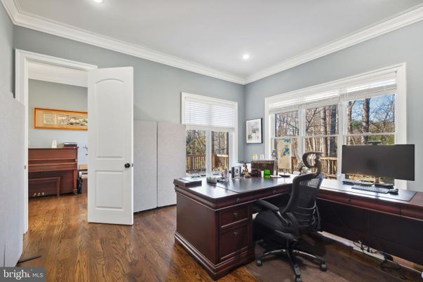 Home Office, Interior, Piano, Recessed Lighting, Wood Texture Flooring