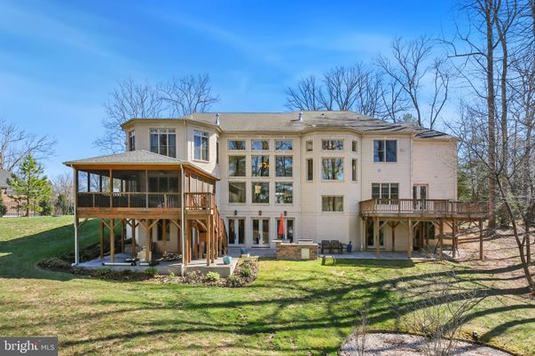 Backyard, Exterior, Facade, Modern