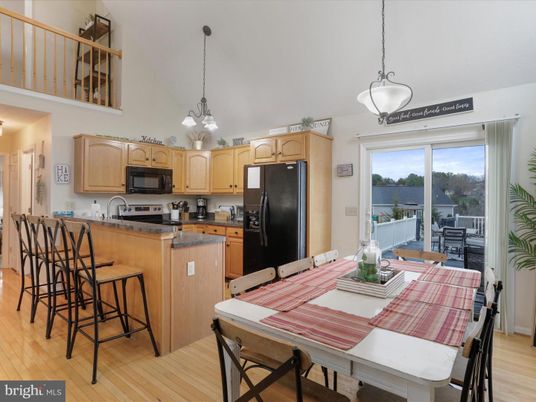 Dining room, Interior, Kitchen, Pendant Lights, Wood Texture Flooring