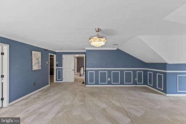 Chandelier, Empty room, Interior