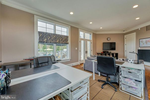 Home Office, Interior, Recessed Lighting, Wood Texture Flooring