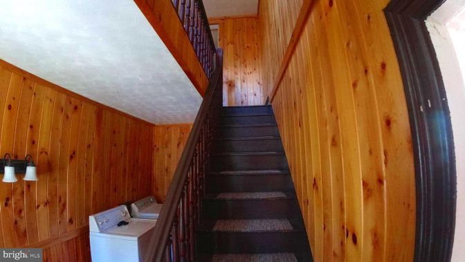 Interior, Washer, Wooden Walls