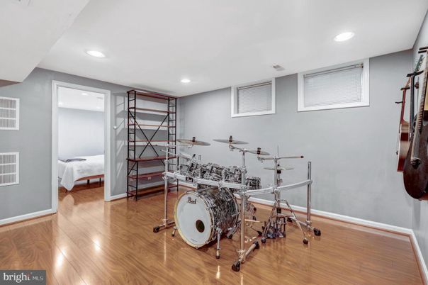 Interior, Recessed Lighting, Walk-in Closets, Wood Texture Flooring