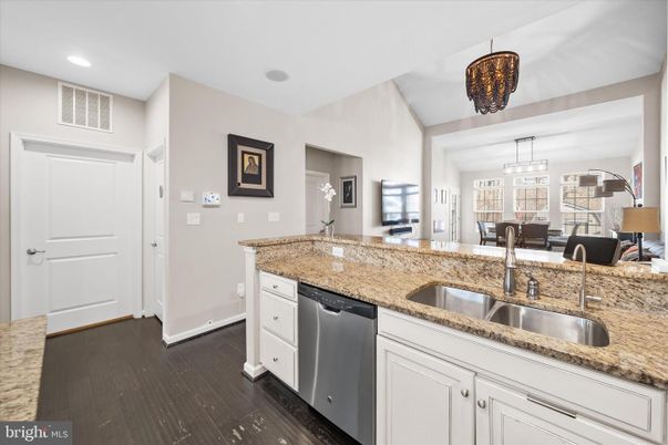 Dining room, Interior, Kitchen, Pendant Lights, Recessed Lighting, Wood Texture Flooring