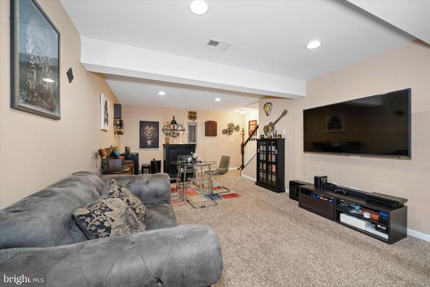 Dining room, Interior, Living room, Recessed Lighting