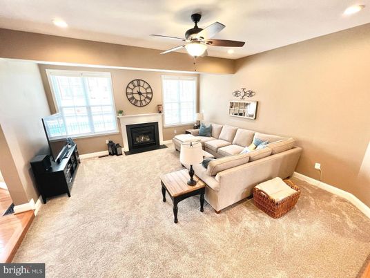 Fireplace, Interior, Living room, Recessed Lighting