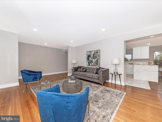 Interior, Living room, Marble Walls, Recessed Lighting, Wood Texture Flooring